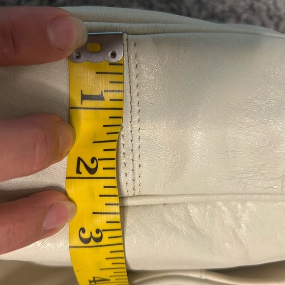 Marco Avane NWT genuine leather off white shoulder purse - Picture 9 of 14